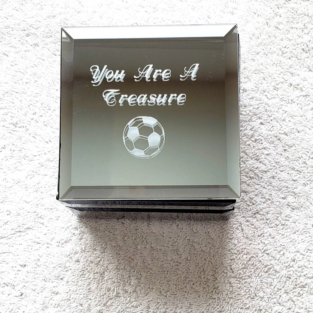 Things Remembered Small Mirror Jewelry Box